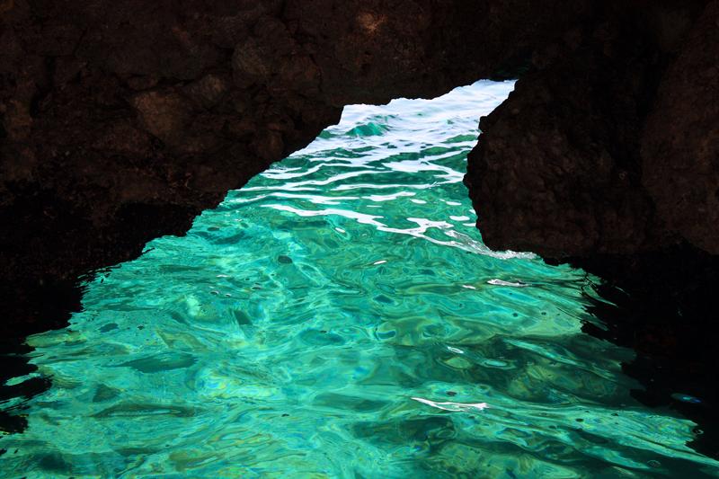40-Piccola grotta verde,12 maggio 2012.JPG